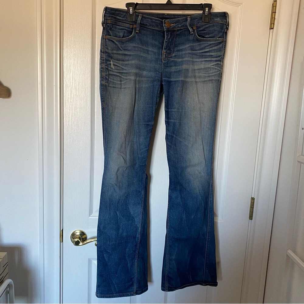 True Religion Becca Flare Jeans, size 31, acid wash & distressed. Light Blue.